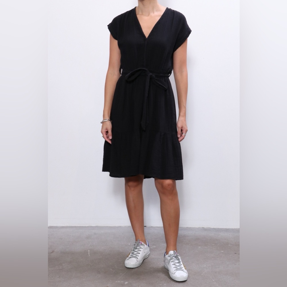 XiRENA Maren Black Dress